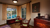 wdw-port-orleans-french-quarter-rooms-water-view-170x90.jpg